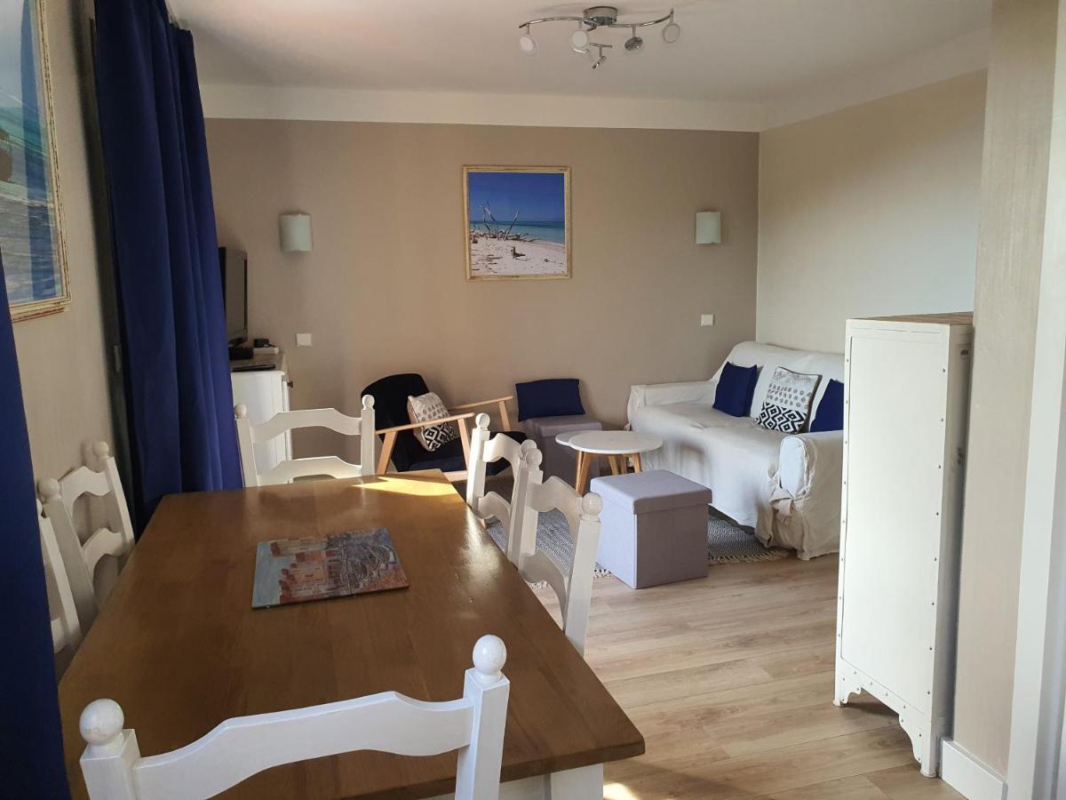 Les Issambres Appart 6 Pers Grande Terrasse Superbe Vue Mer Et Golfe De Saint Tropez, Piscine Exterior photo